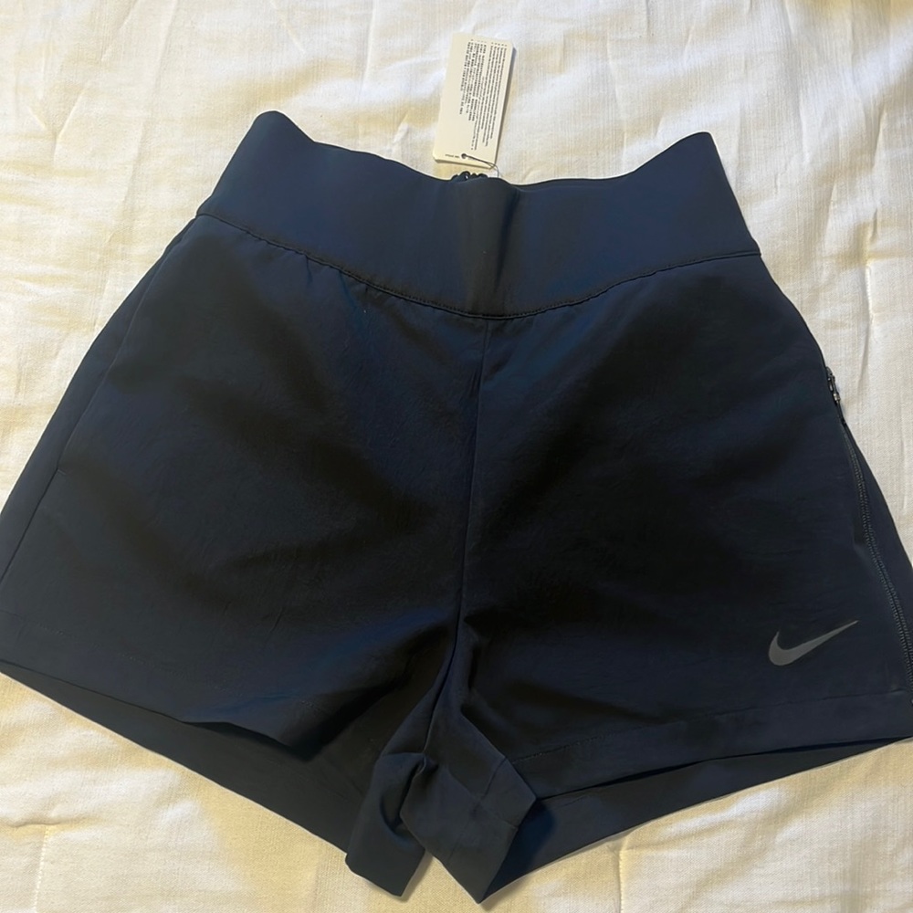 Black Nike golf shorts